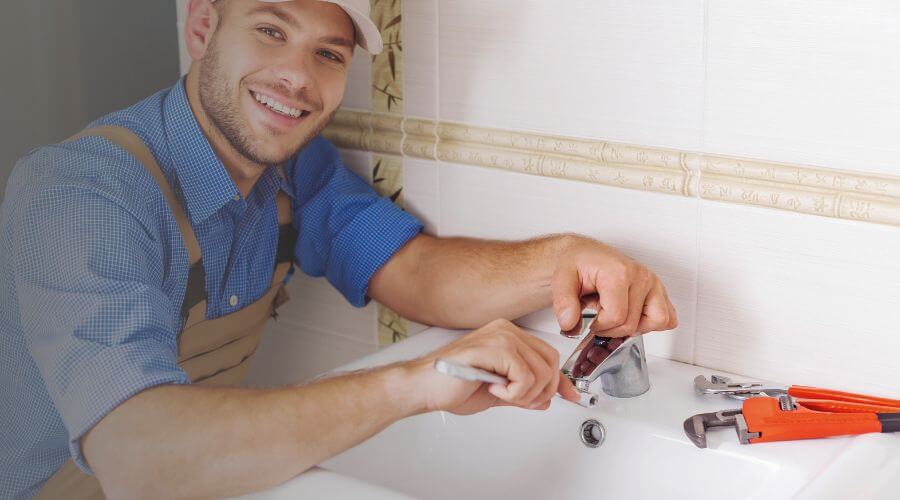 Professional clogged drains services in Reinholds, PA